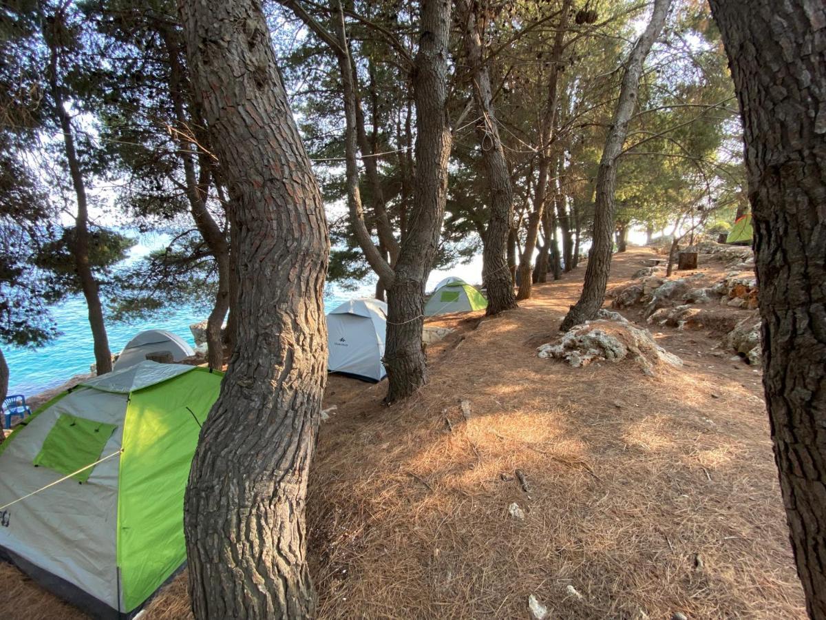 Hotel Pine Side Camp Himare Esterno foto